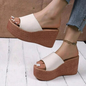 2024 Spring/Summer Women's Mid-Heel Slippers, Popular For Outdoor Activities